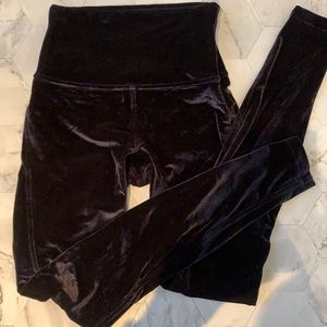 Lululemon like new velvet leggings